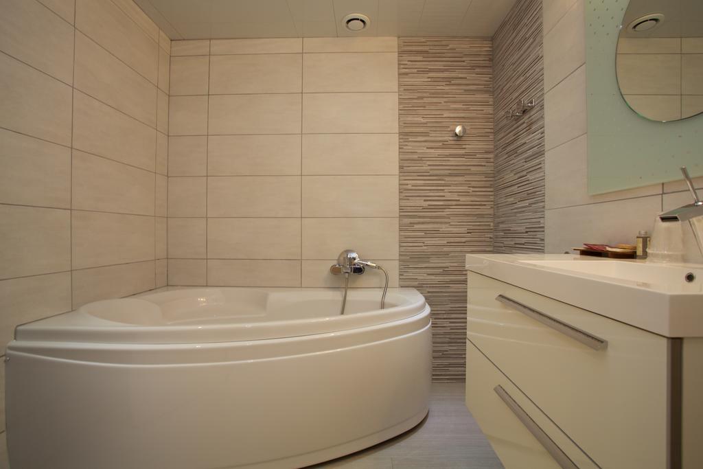 Logis Hotel Restaurant Spa Beau Site Luxeuil-les-Bains Zewnętrze zdjęcie