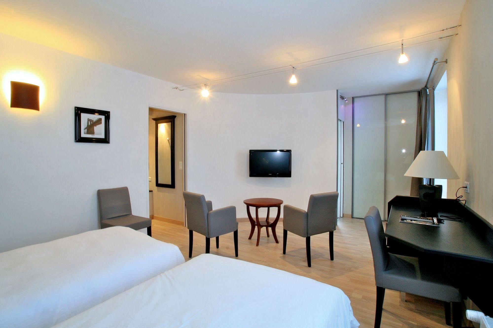 Logis Hotel Restaurant Spa Beau Site Luxeuil-les-Bains Zewnętrze zdjęcie