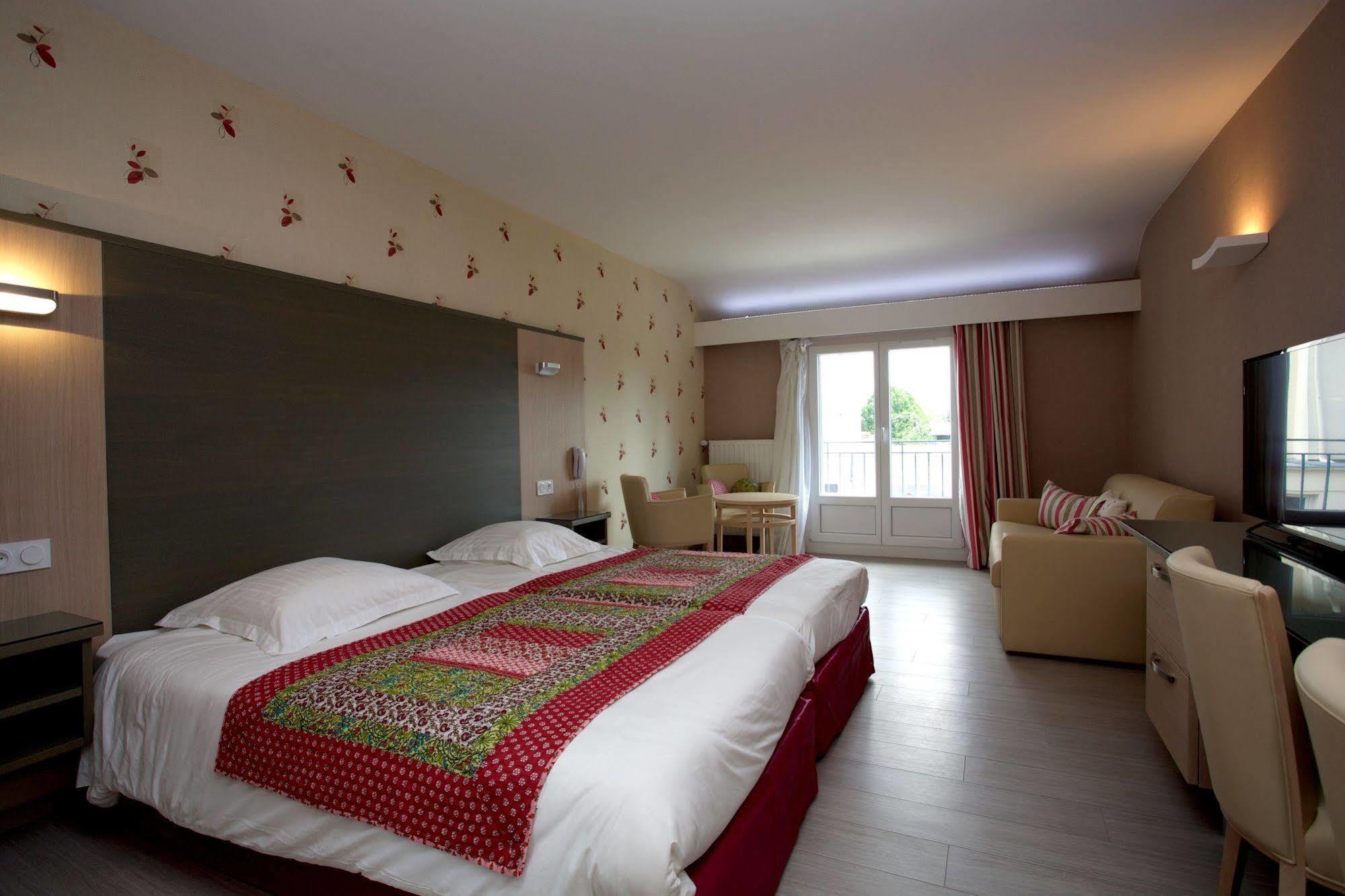 Logis Hotel Restaurant Spa Beau Site Luxeuil-les-Bains Zewnętrze zdjęcie