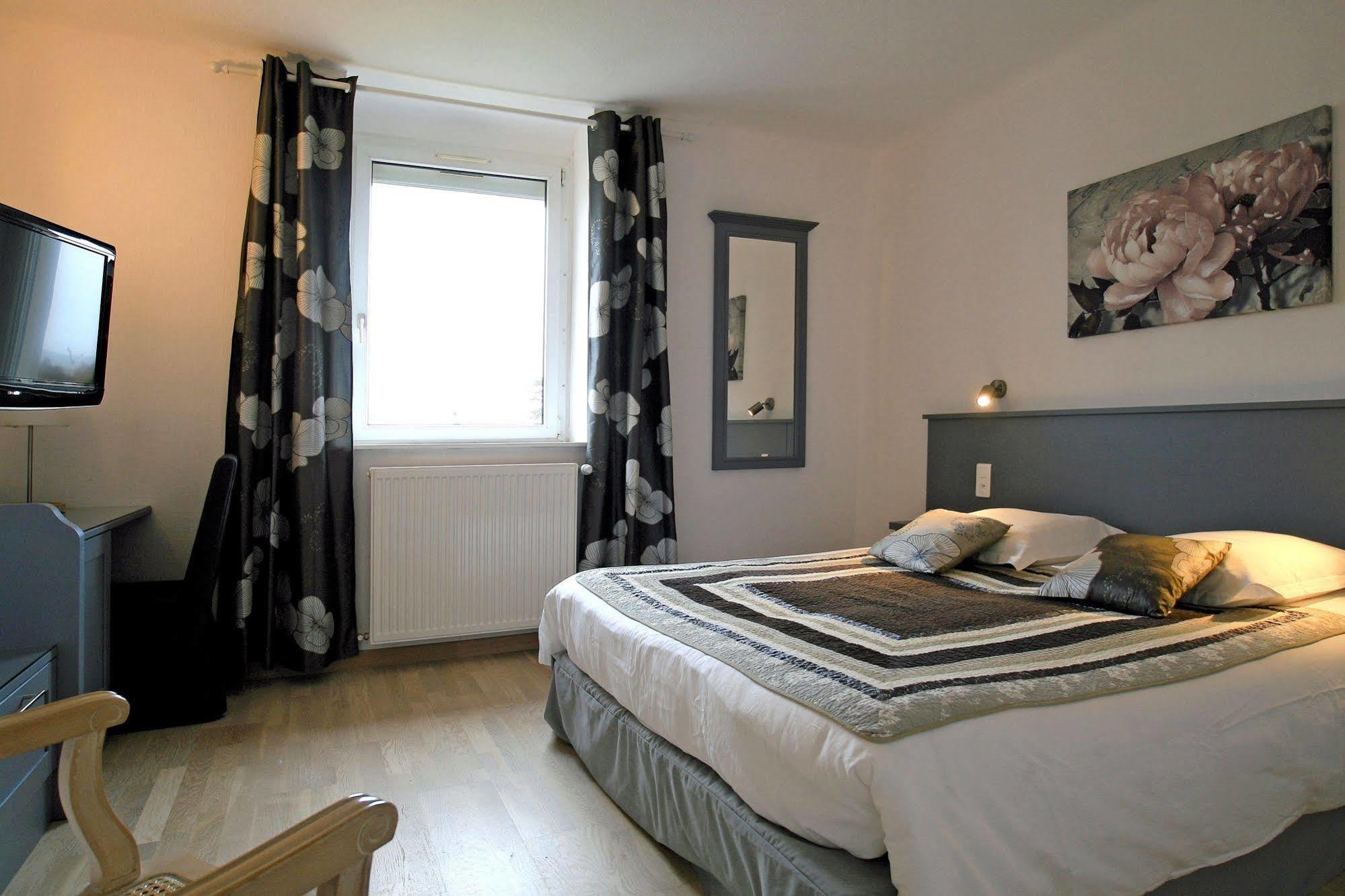 Logis Hotel Restaurant Spa Beau Site Luxeuil-les-Bains Zewnętrze zdjęcie